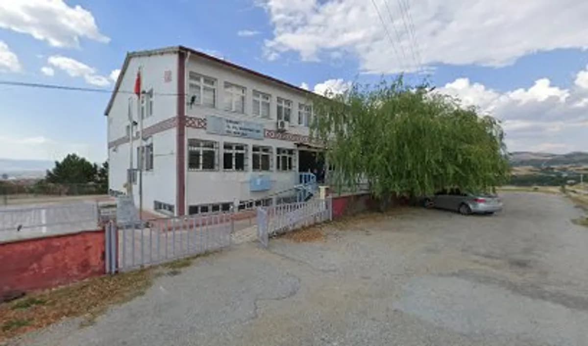 75. Yıl Cumhuriyet İlköğretim Okulu - Fotoğraf