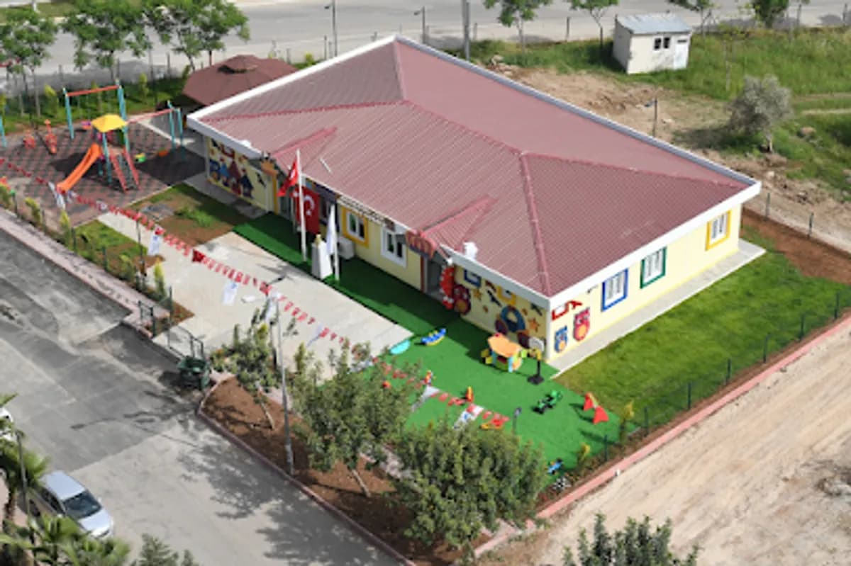 Çukurova Belediyesi Beyazevler Mahallesi Gülen Yüzler Semt Kreşi