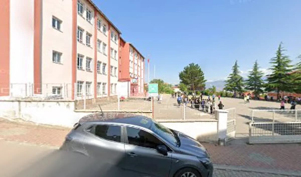 Cumhuriyet Ortaokulu - Fotoğraf