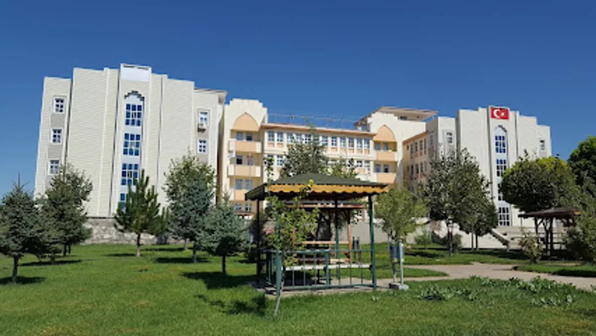 Polatlı Fatih Mesleki ve Teknik Anadolu Lisesi - Fotoğraf