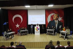 Dört Renk Okulları(anaokulu-ilkokul-ortaokul-anadolu Lisesi- Fen Lisesi) - Photo