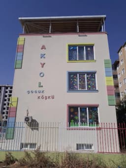 Akyol Çocuk Köşkü Fahri Kayahan Anaokulu - Fotoğraf
