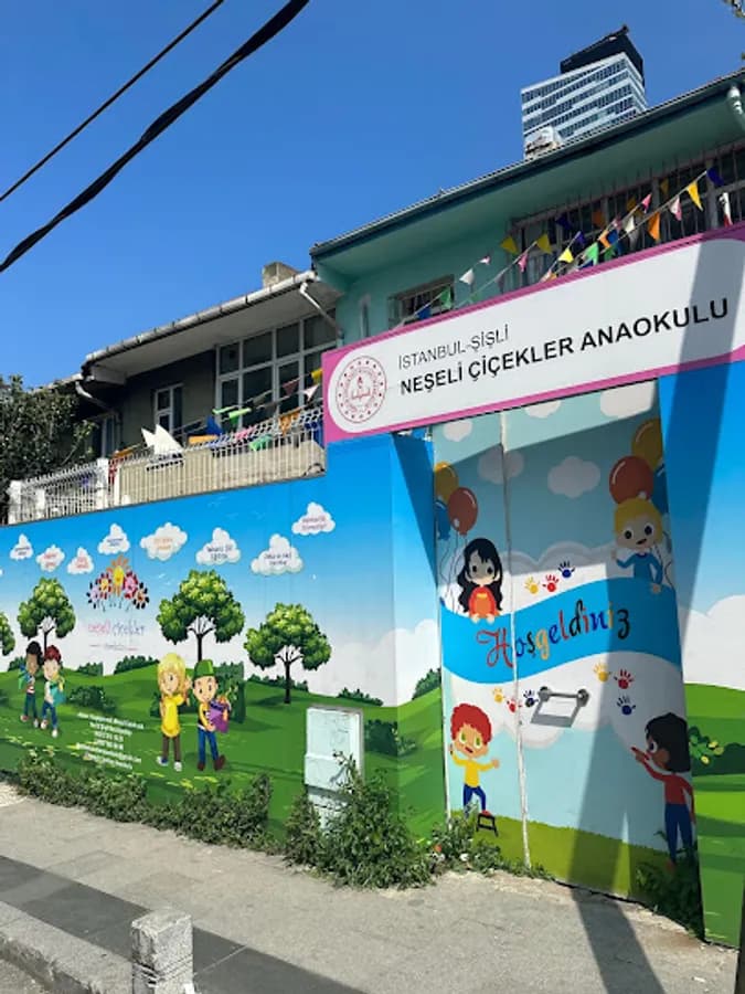 Neşeli Çiçekler Anaokulu