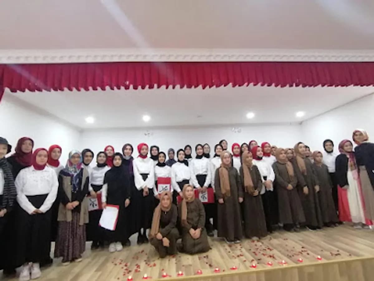 Hendek Nene Hatun Kız Hafızlık Proje İmam Hatip Ortaokulu