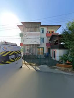 İlk Minik Eller Kreş ve Gündüz Bakım Evi - Photo