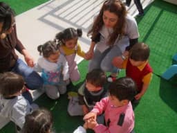 Kırmızı Otobüs Anaokulu Gaziemir Şubesi - Photo