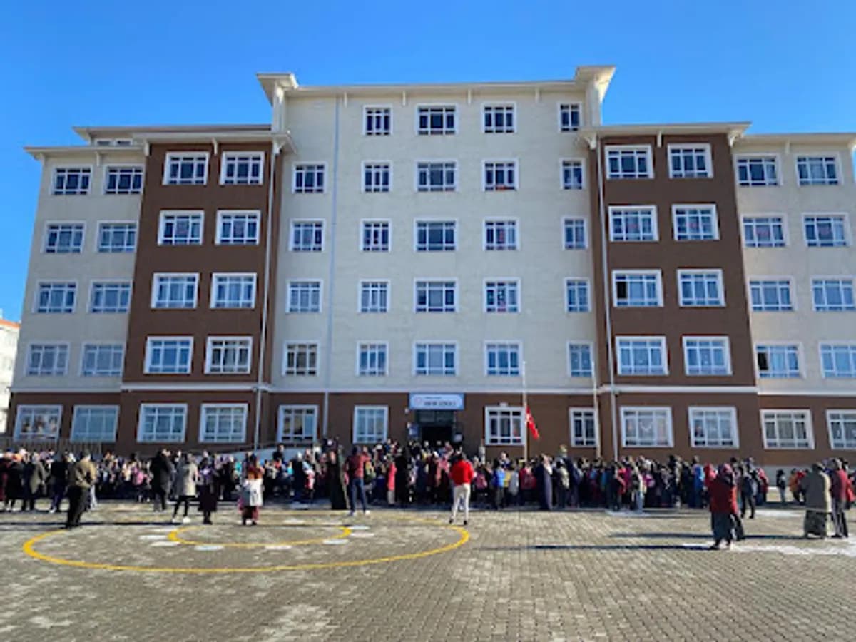 Biruni İlkokulu - Photo