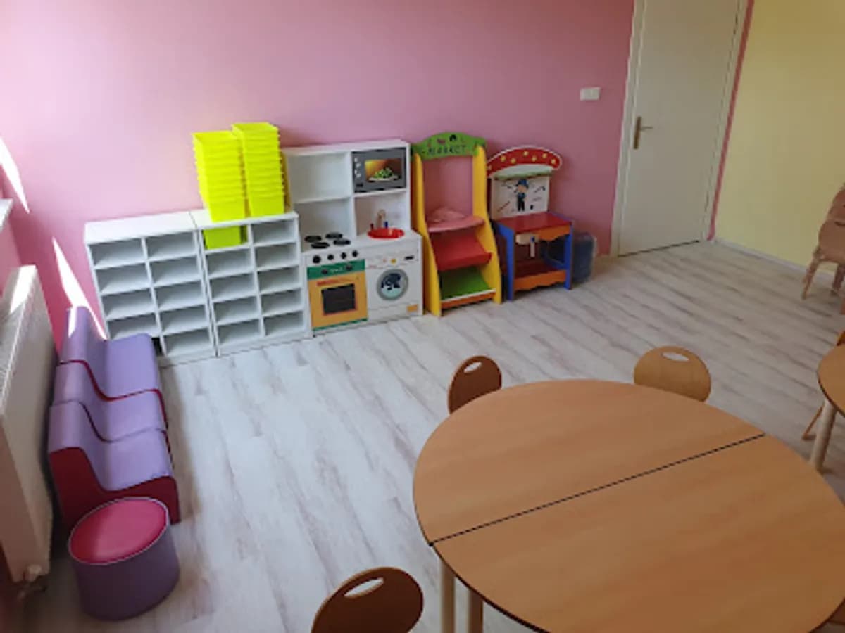 Selvi Ağca Kızılay Anaokulu - Fotoğraf