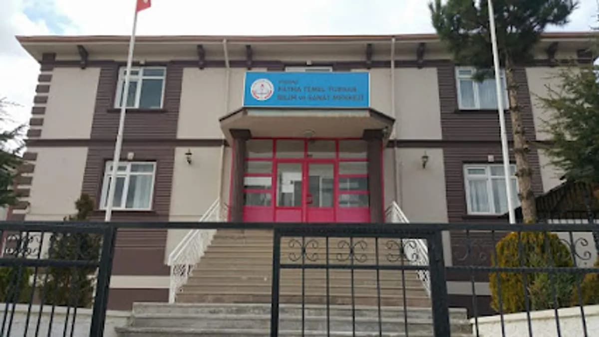 Fatma Temel Turhan Bilim ve Sanat Merkezi - Photo