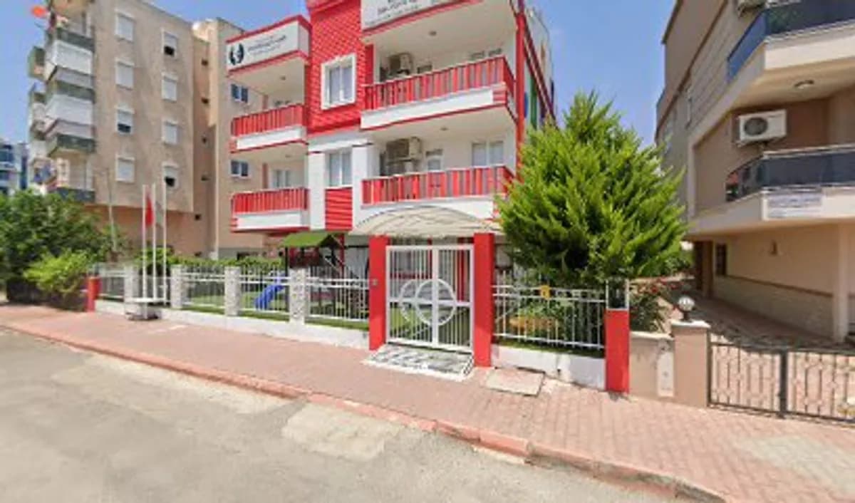 Konyaaltı Pembekule Montessori Anaokulu - Fotoğraf