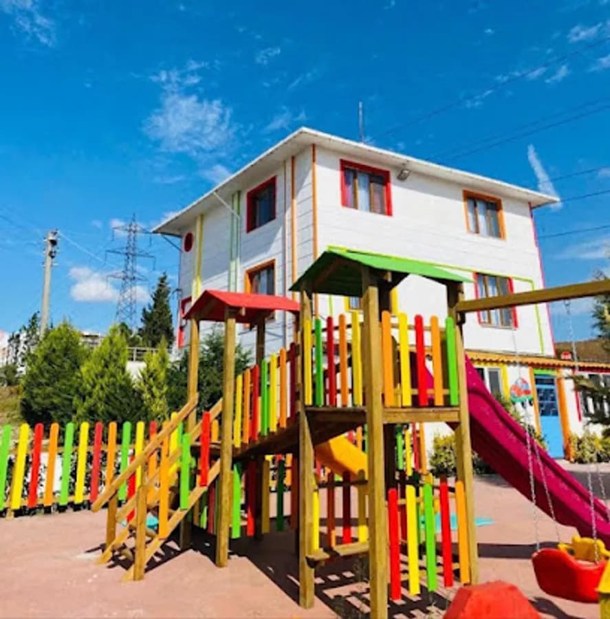 Özel Meb Alfa Kuşağı (nazlı Yuvam) Anaokulu