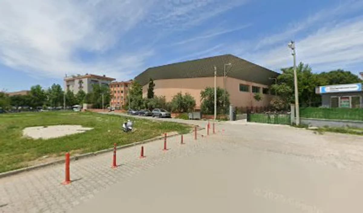 Tire Öğretmen Melahat Aksoy İlkokulu - Fotoğraf