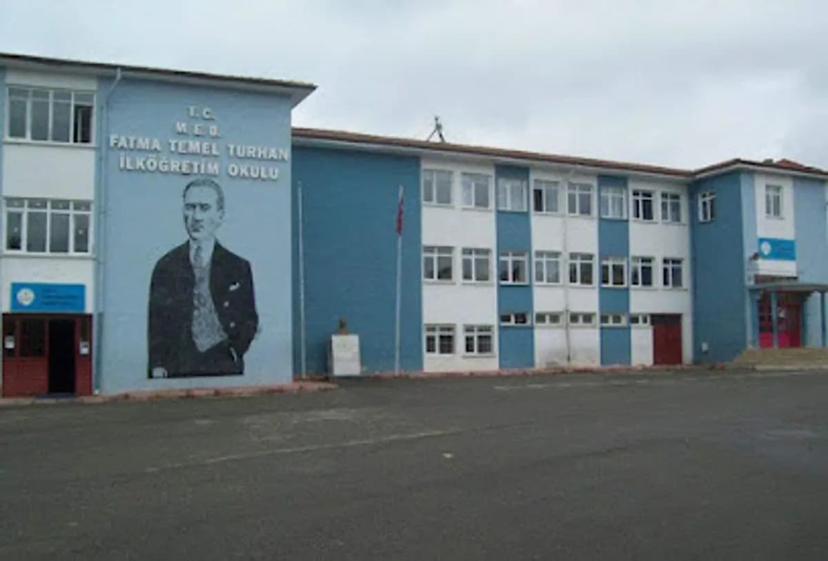 Fatma Temel Turhan Ortaokulu - Fotoğraf