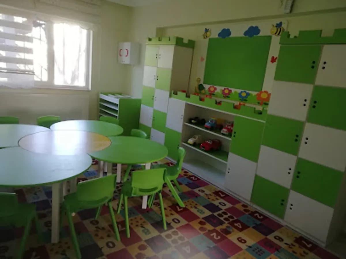Bilge Şirinler Kreş ve Anaokulu ve Gündüz Bakım Evi - Fotoğraf