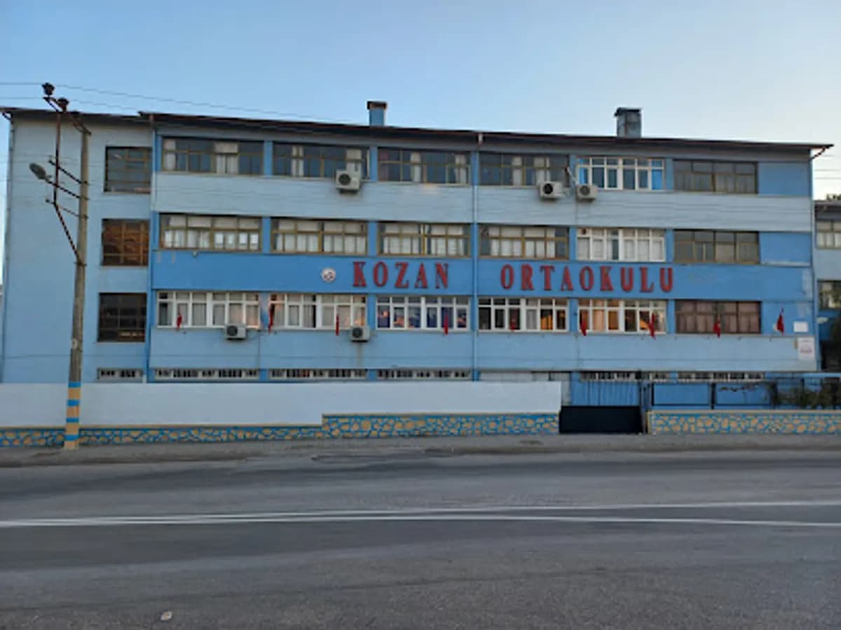 Sehit Öğretmen Lutfi Ölmez Ortaokulu - Fotoğraf