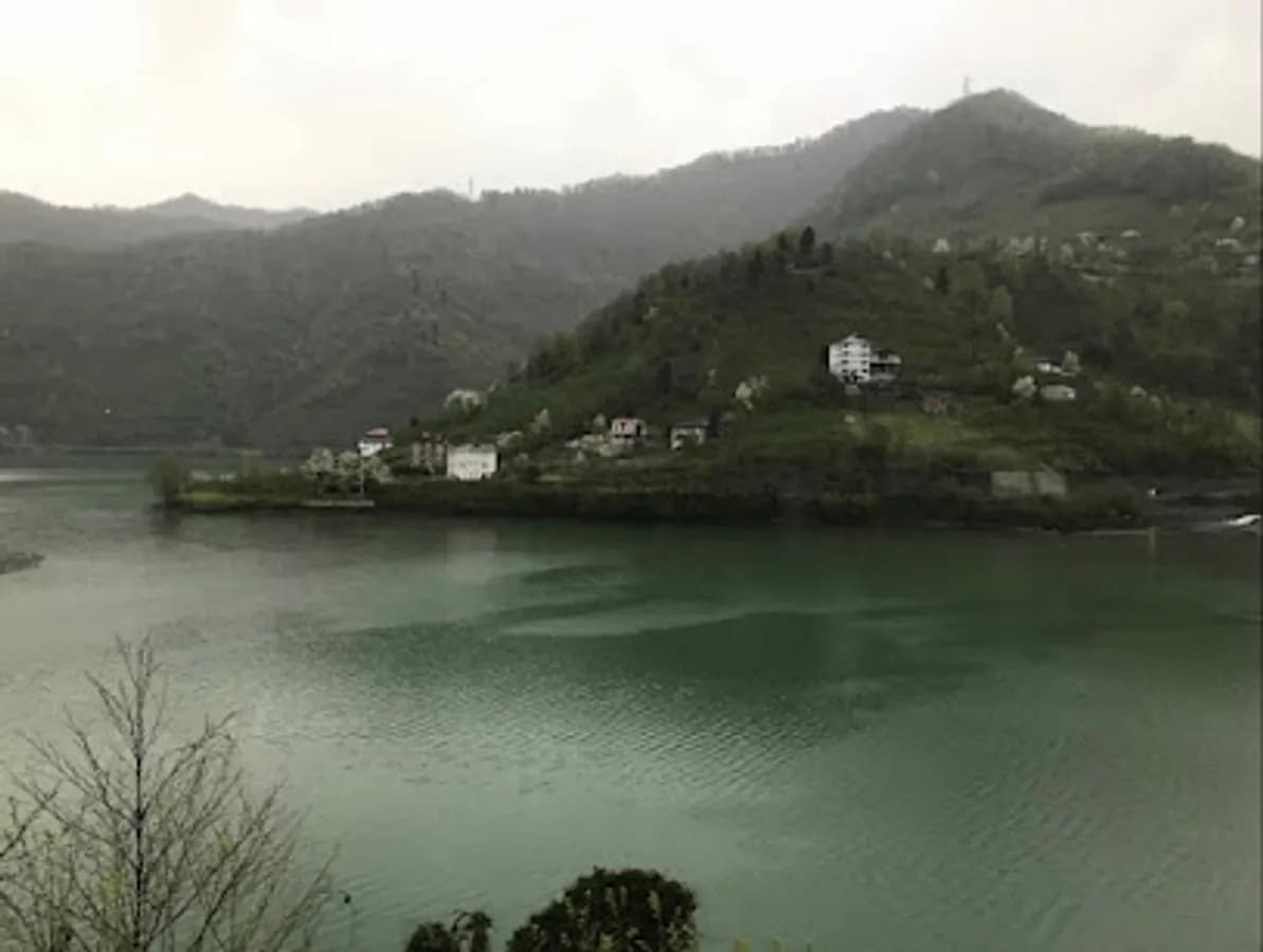 Karşıköy İlkokulu ve Ortaokulu - Fotoğraf