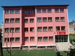 Bulancak Gülveren Kreşi Anaokulu Gündüz Bakımevi - Fotoğraf