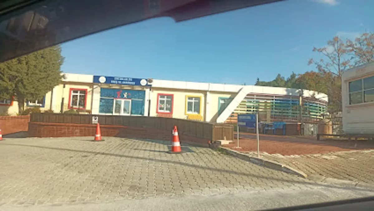 Çomü Kreş - Fotoğraf