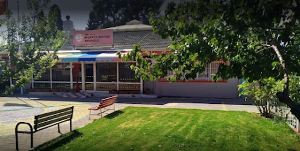 İzmir - Buca Avukat İlhan Ege Anaokulu - Fotoğraf