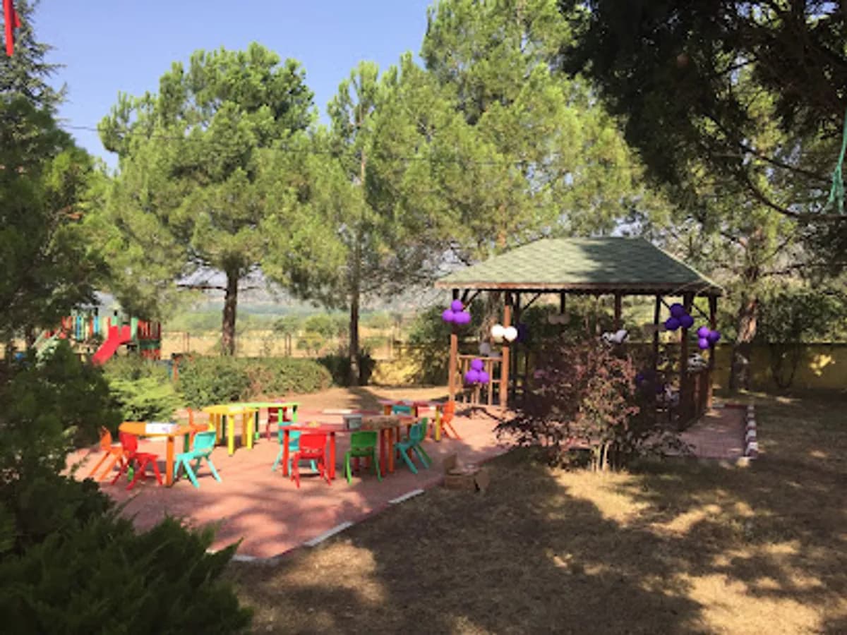 Aydınlıkevler Şehitler Anaokulu - Photo