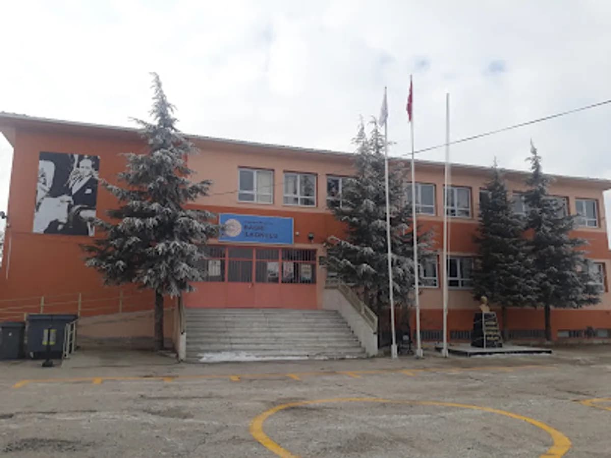 Basri İlkokulu - Fotoğraf