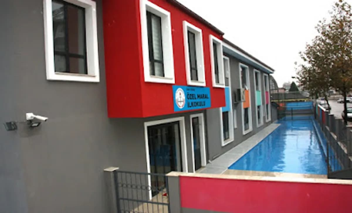 Maral Koleji (ana Sınıfı ve İlkokul) - Photo