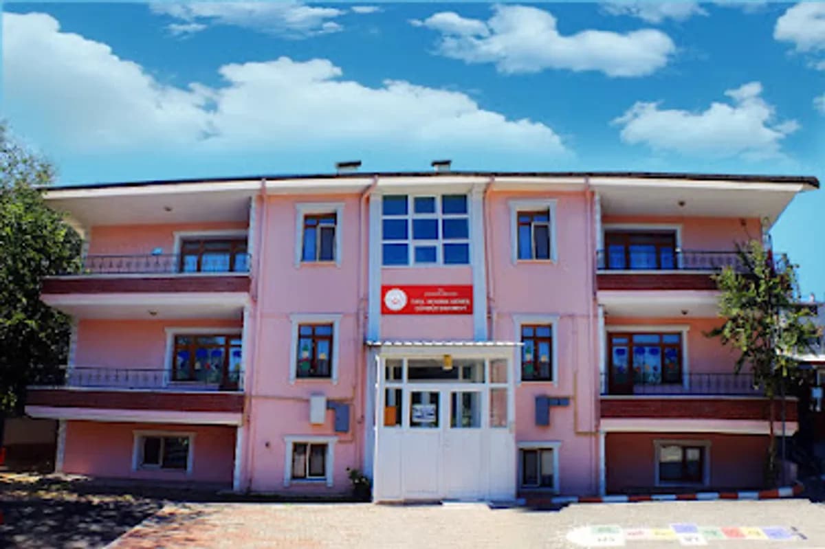 Hendek Güneş Kreş Gündüz Bakımevi