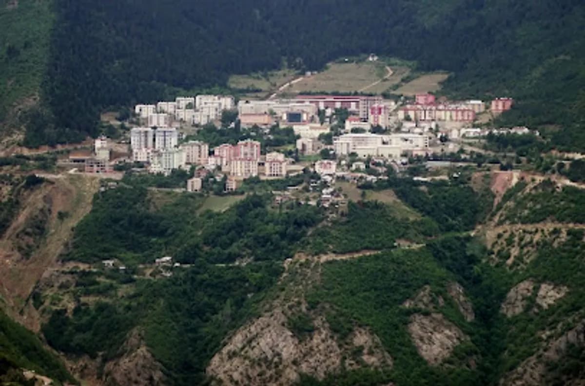 Yenimahalle İlkokulu - Fotoğraf