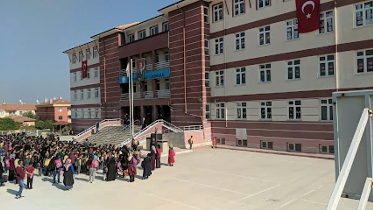 Ertuğrul Gazi İlköğretim Okulu - Fotoğraf