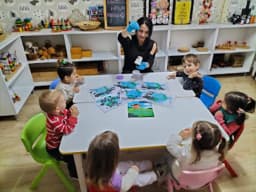 Neşeli Günler Kreş ve Gündüzbakımevi - Fotoğraf