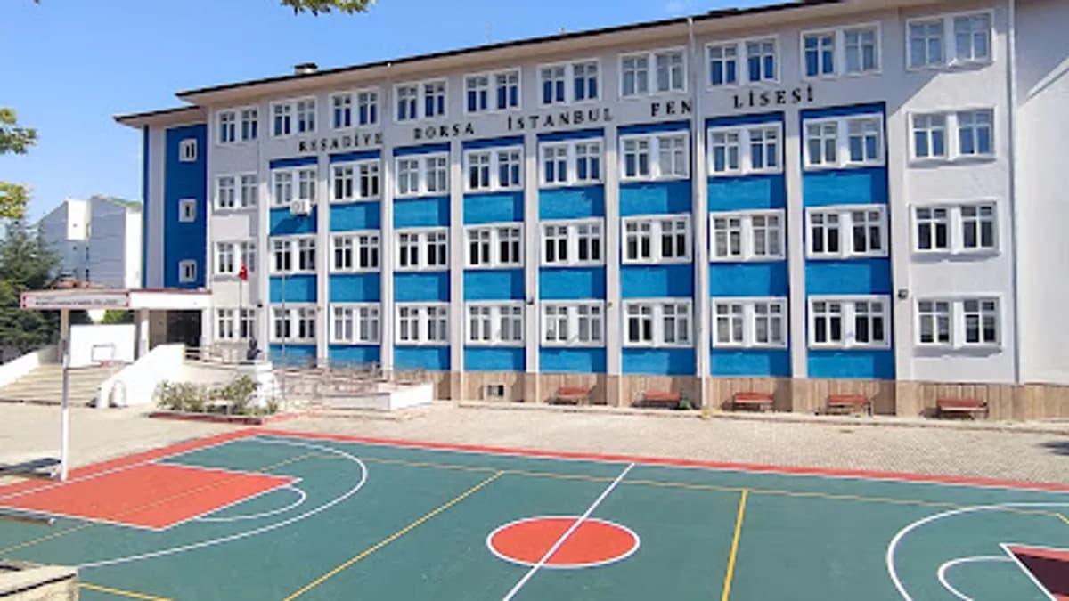 Reşadiye Borsa İstanbul Fen Lisesi - Fotoğraf