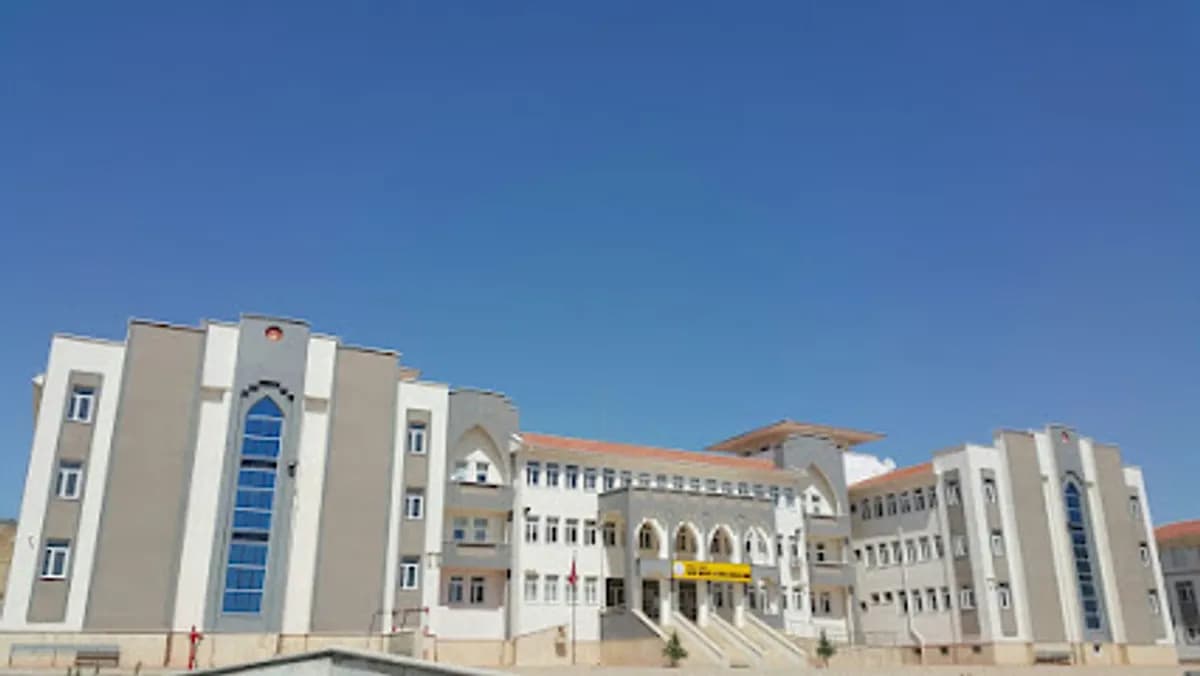 Yerköy Şehit Ferhat Gökdemir Mesleki ve Teknik Anadolu Lisesi - Fotoğraf