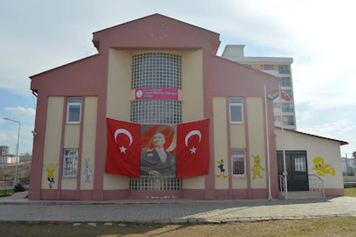 Karşıyaka Vilayetler Hizmet Birliği Anaokulu - Fotoğraf