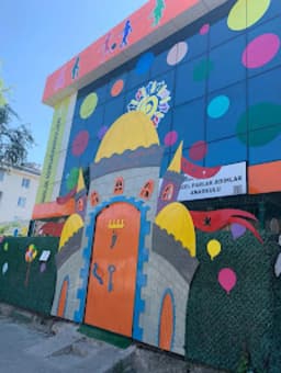 Parlak Adımlar Anaokulları Mehmet Akif Şubesi - Fotoğraf