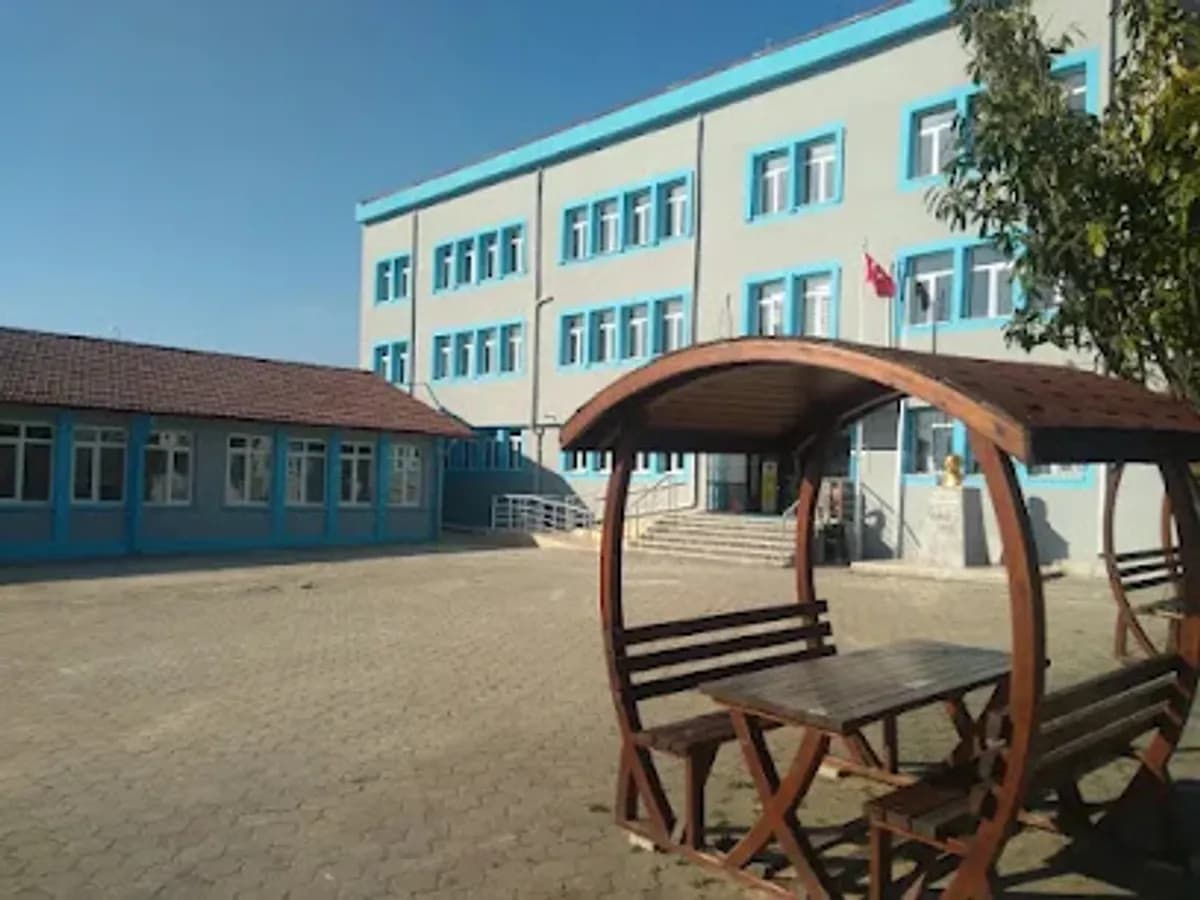 Atikehanım Ortaokulu