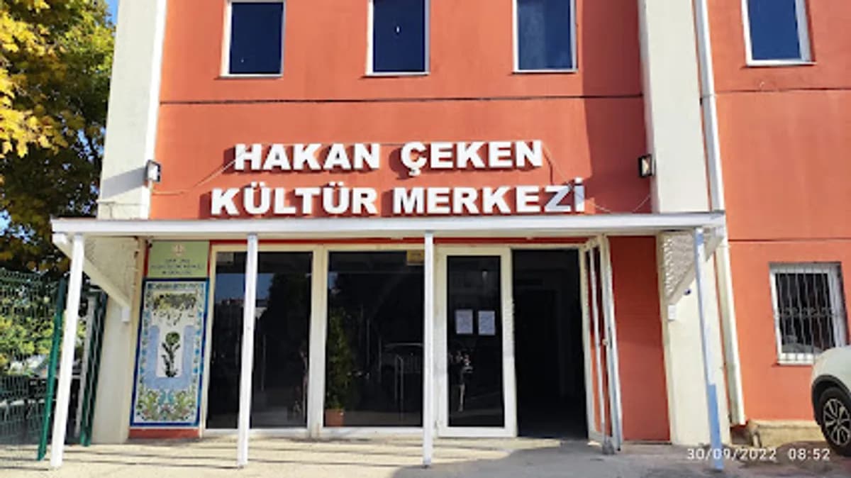 İzmir - Urla Halk Eğitim Merkezi - Photo