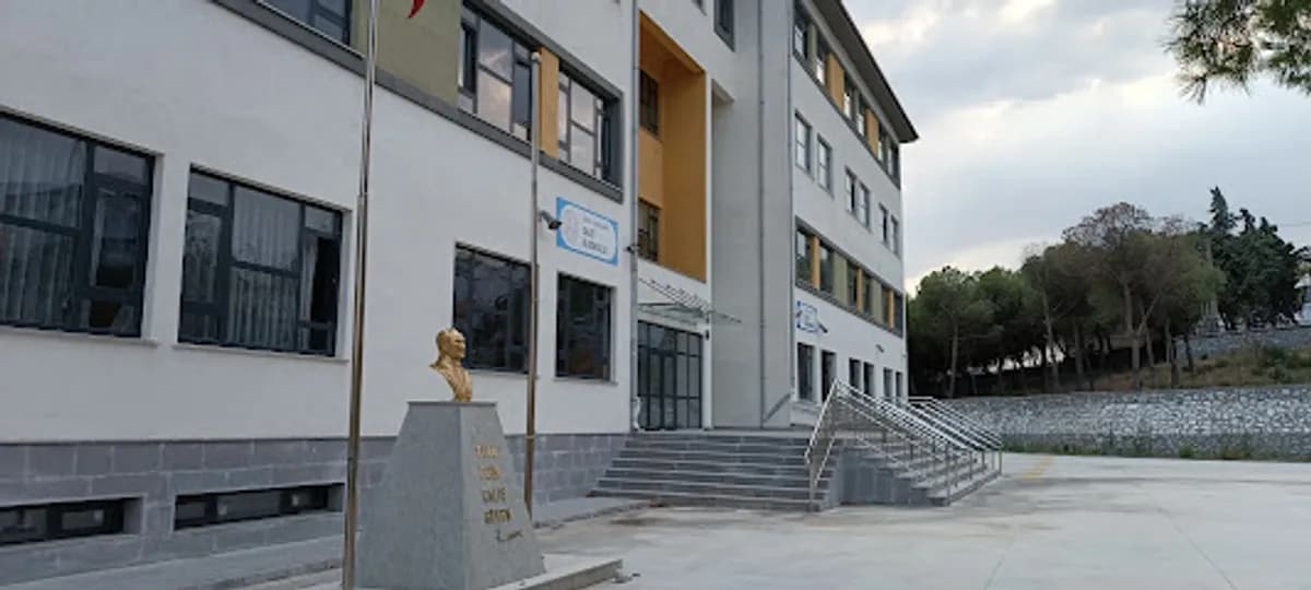 Gazi İlkokulu - Photo