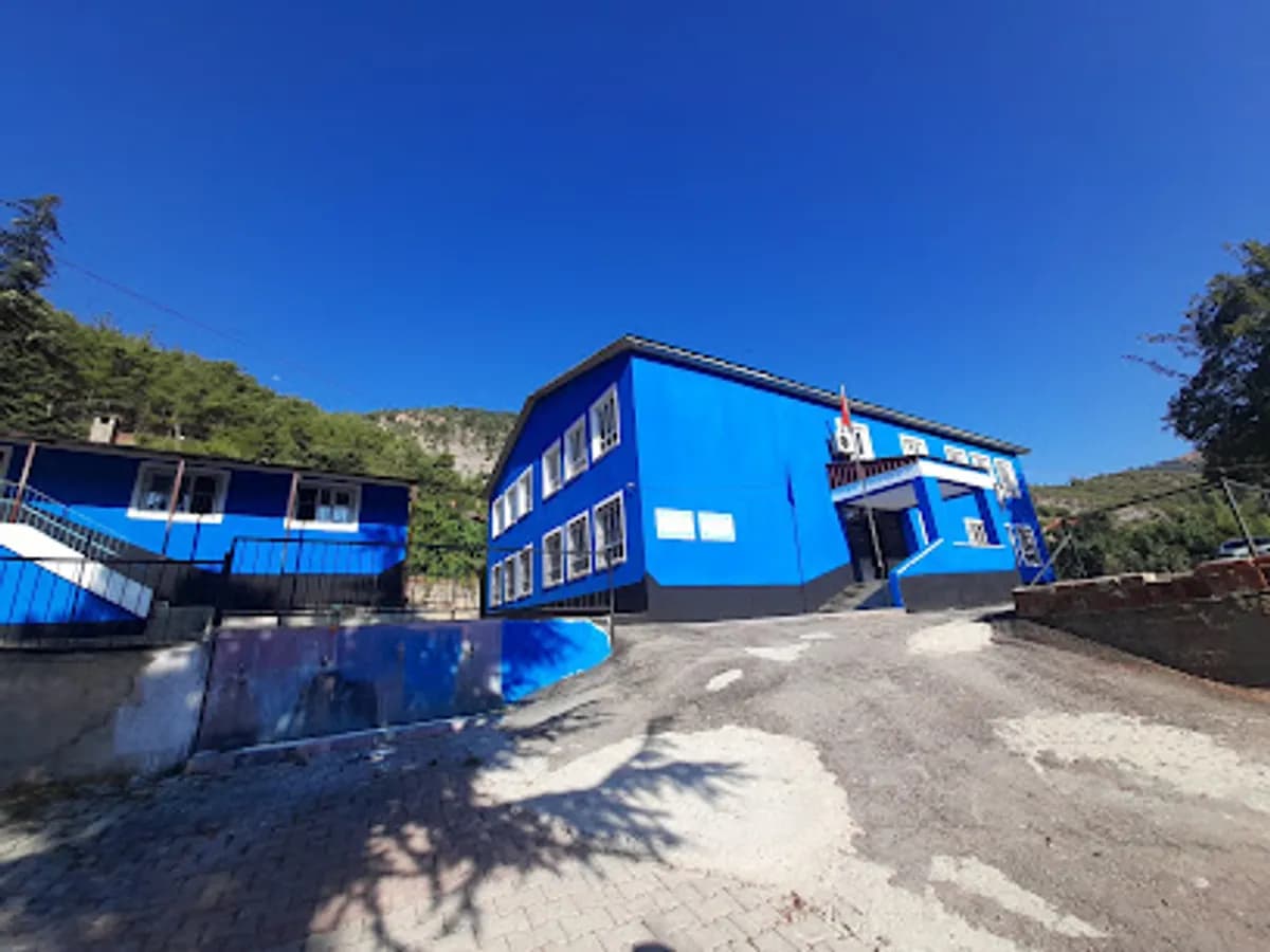 Süphandere Ortaokulu