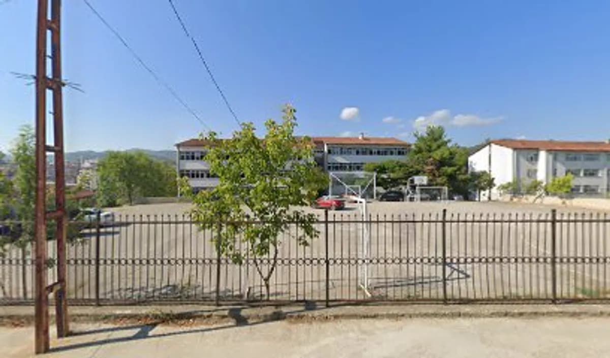 Mehmet Albayrak Hafız İmam Hatip Ortaokulu - Photo