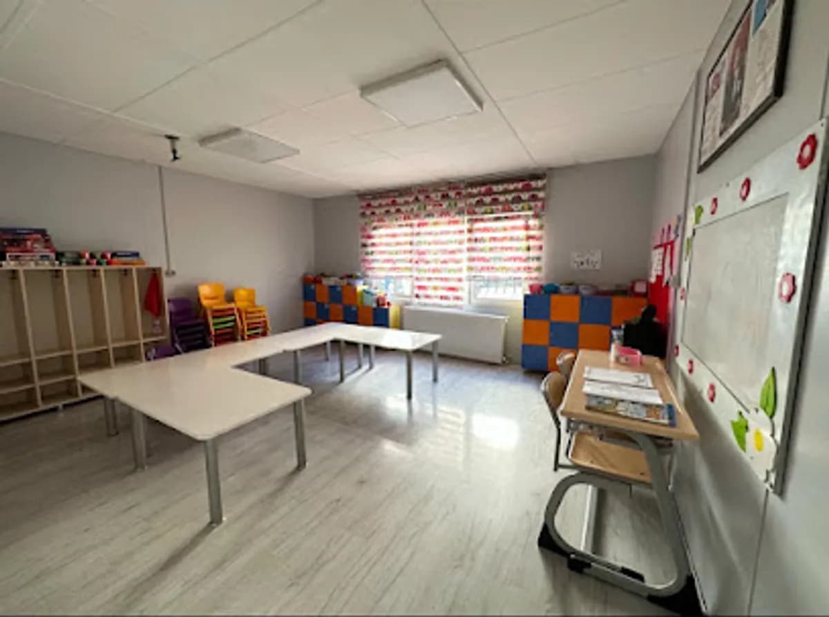 Meb. Özel Neşeli İlk Adım Anaokulu - Photo