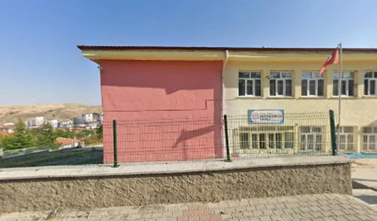 Süleyman Sırrı İçöz İlkokulu - Fotoğraf