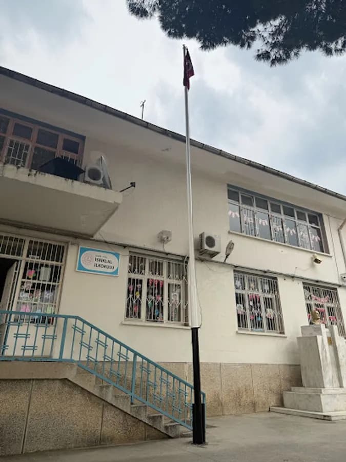 İstiklal İlkokulu - Fotoğraf