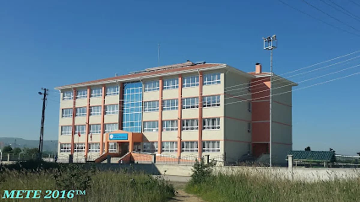 Akyurt Mehmet Akif Ersoy Ortaokulu - Photo