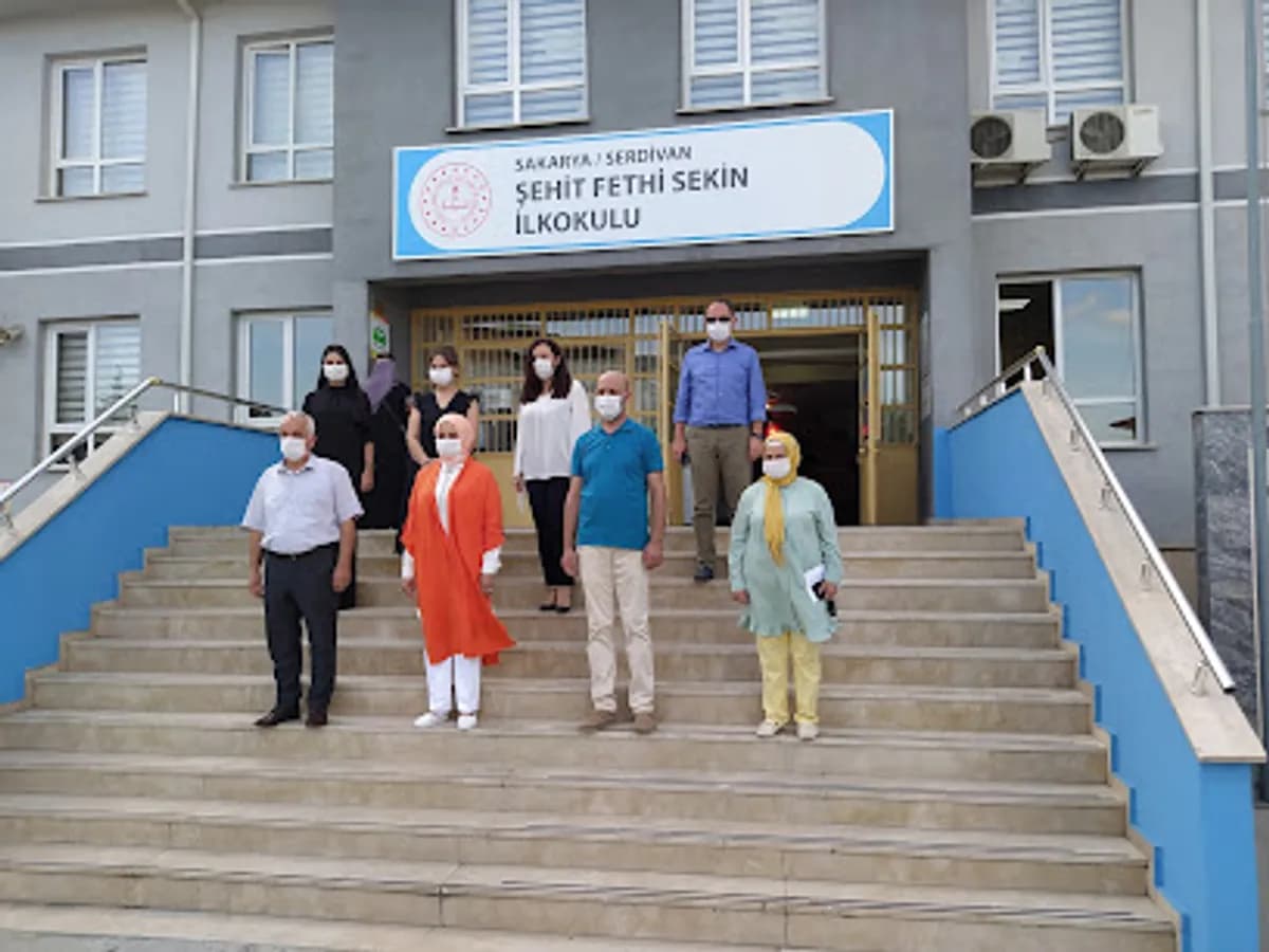 Şehit Fethi Sekin İlkokulu