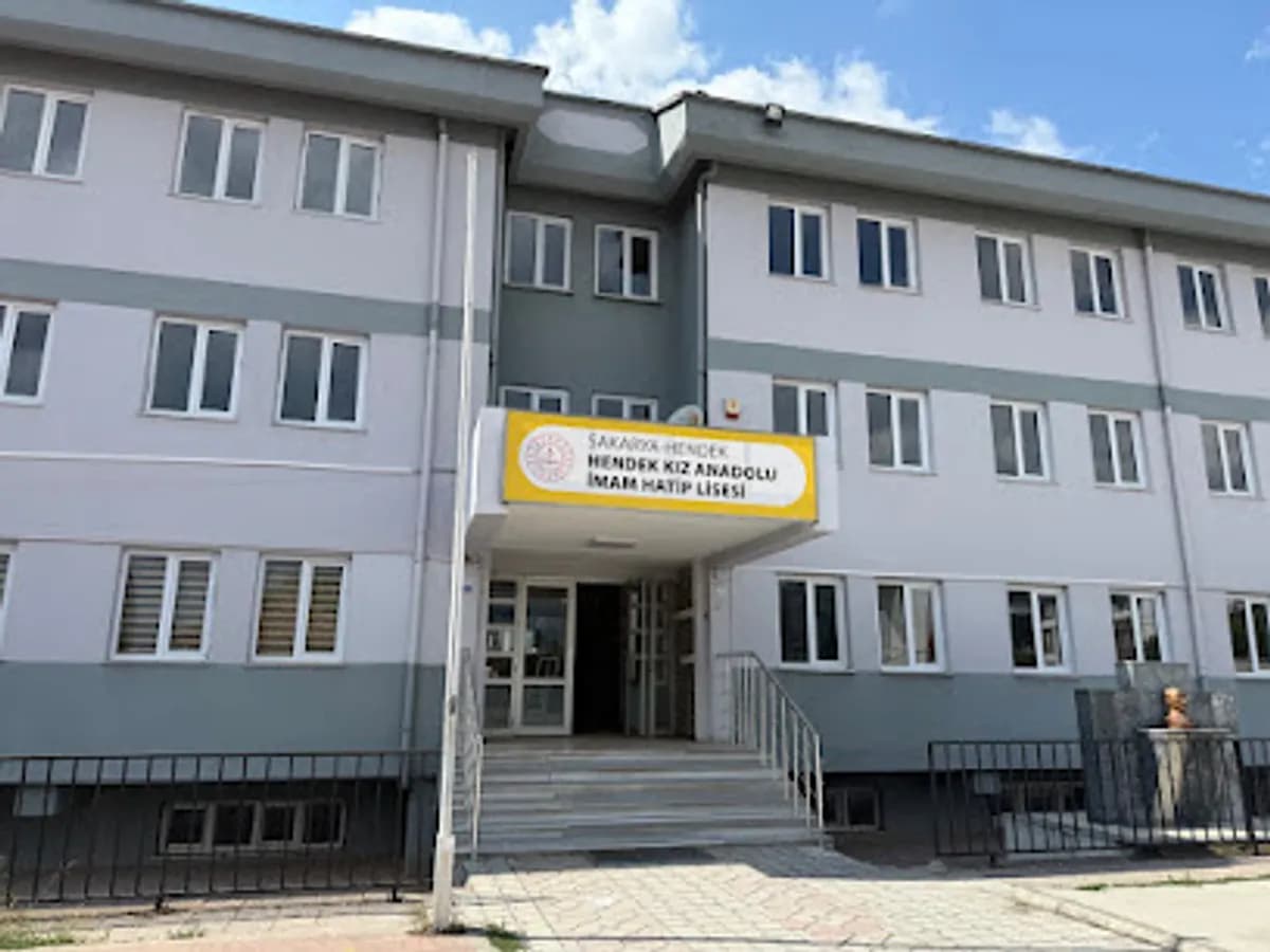 Hendek Kız Anadolu İmam Hatip Lisesi