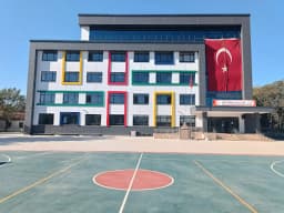 Tobb Şehit Yüzbaşı Erdal Okul Mesleki ve Teknik Anadolu Lisesi - Fotoğraf