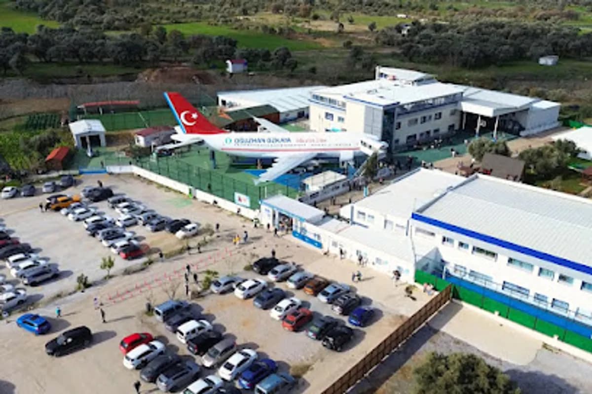 Oğuzhan Özkaya Okulları Güzelbahçe Yelki Kampüsü - Photo