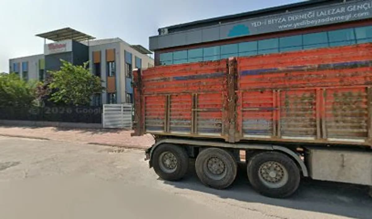 Özel Lalezar İlkadım Gündüz Bakımevi - Photo