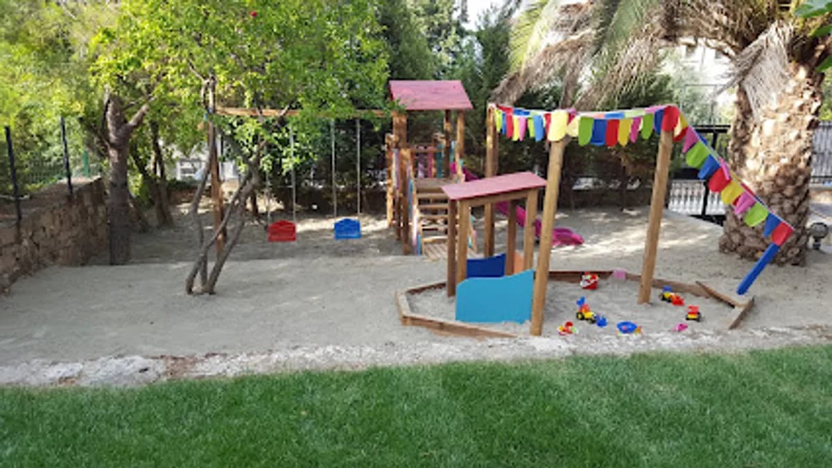 Ayvalık Çamlık Anaokulu - Fotoğraf