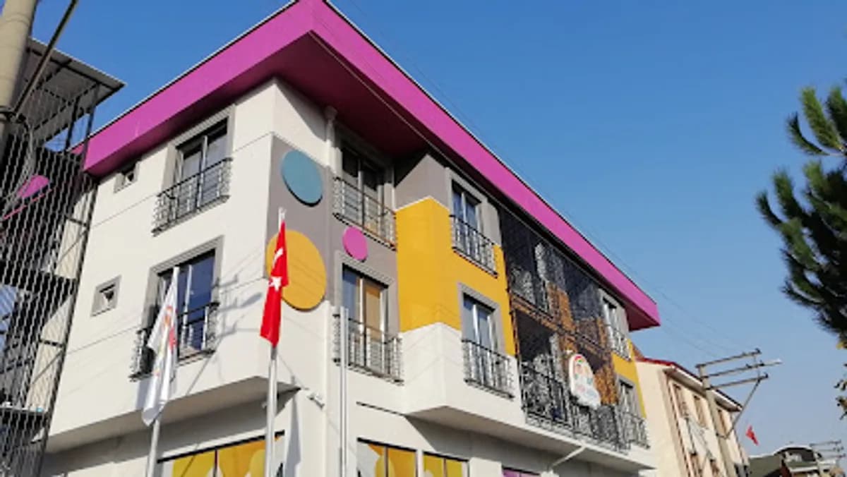 Minik Adalılar Çarşı Şube